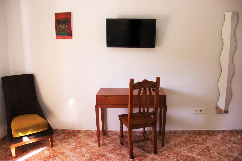 Hostal La Zamora Carcabuey Dış mekan fotoğraf
